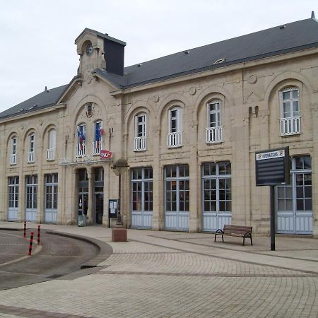 Hotel Le Relais De La Gare Dole Exterior foto